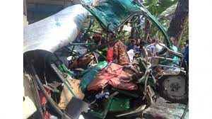 8 killed as bus rams motorcycle-auto rickshaw in Pirojpur