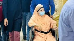 Khaleda Zia’s health deteriorates, hospitalized