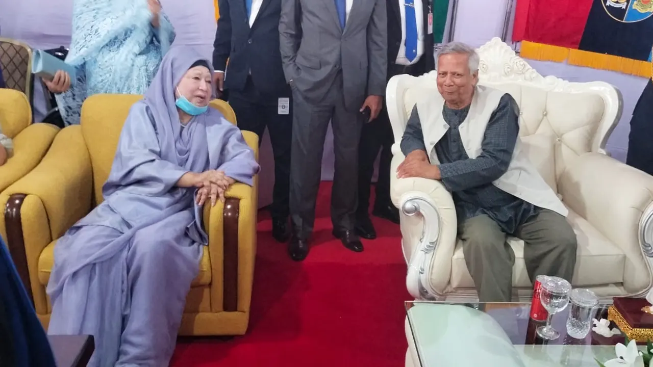 Khaleda at Senakunja event, Yunus says, ‘We’re happy and proud’