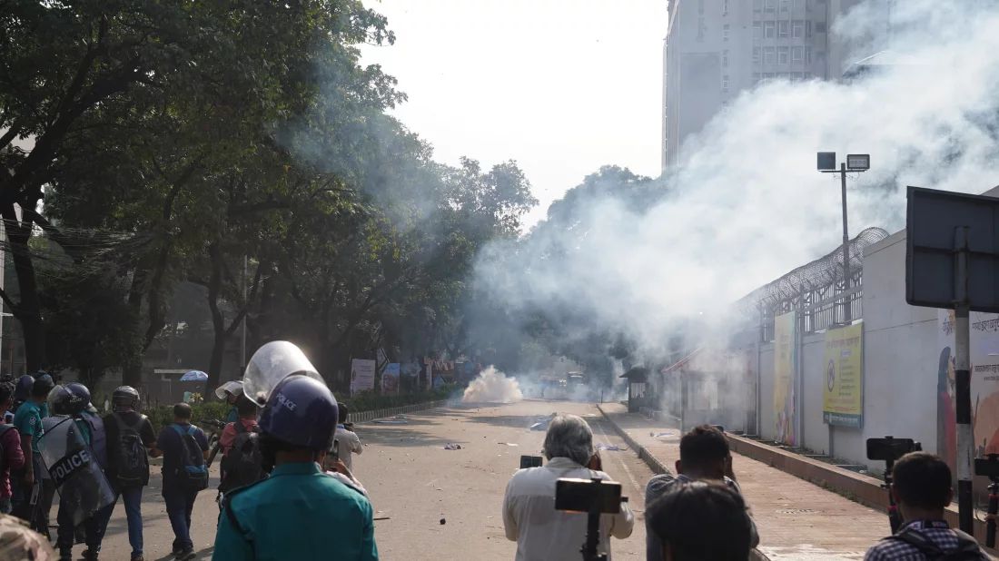 Students now regather in Gulistan area after being dispersed from Secretariat